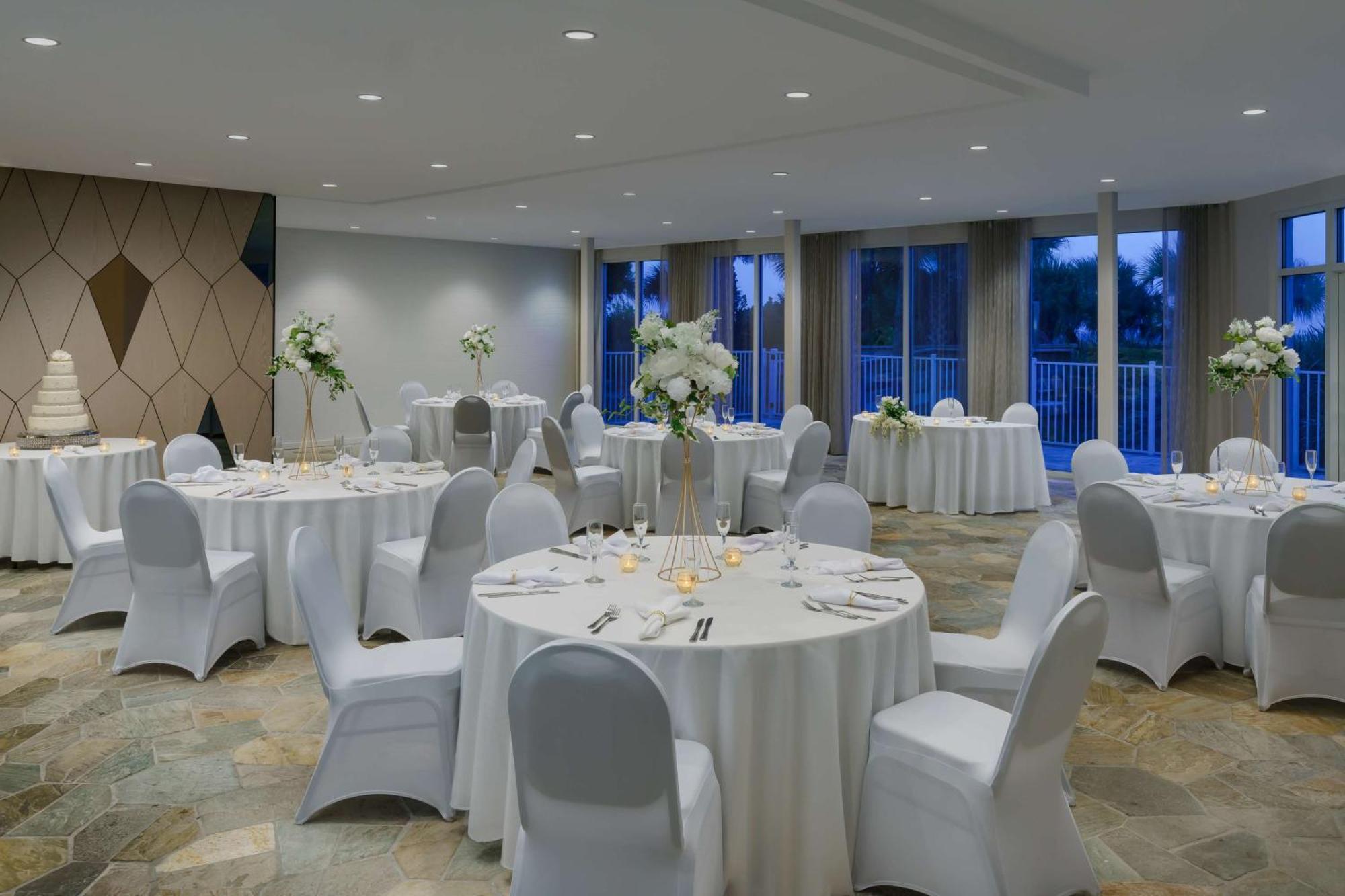 ดับเบิ้ลทรี โคเคาบีช โอเชียนฟรอนต์ โฮเต็ล Hotel โคโคบีช ภายนอก รูปภาพ